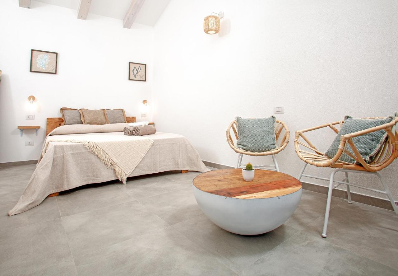 La Casa Di Memmi Suites & Rooms Santa Teresa Gallura Ngoại thất bức ảnh